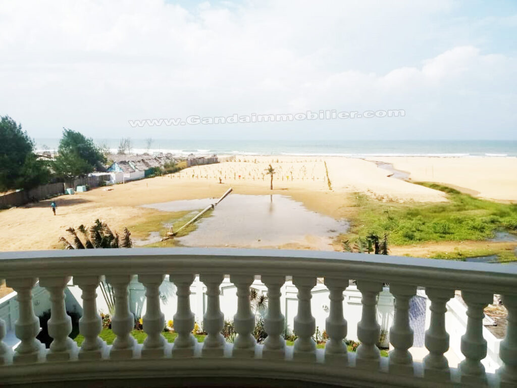 Villa haut standing avec belle vue sur mer, boulevard de la marina Cotonou
