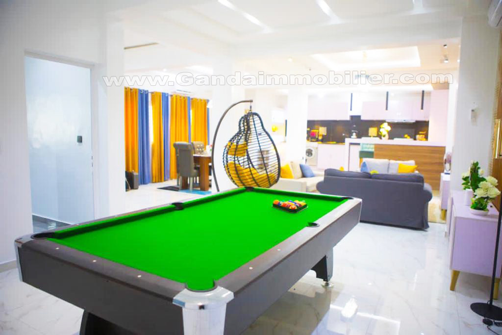 Villa moderne meublée à louer à Cotonou