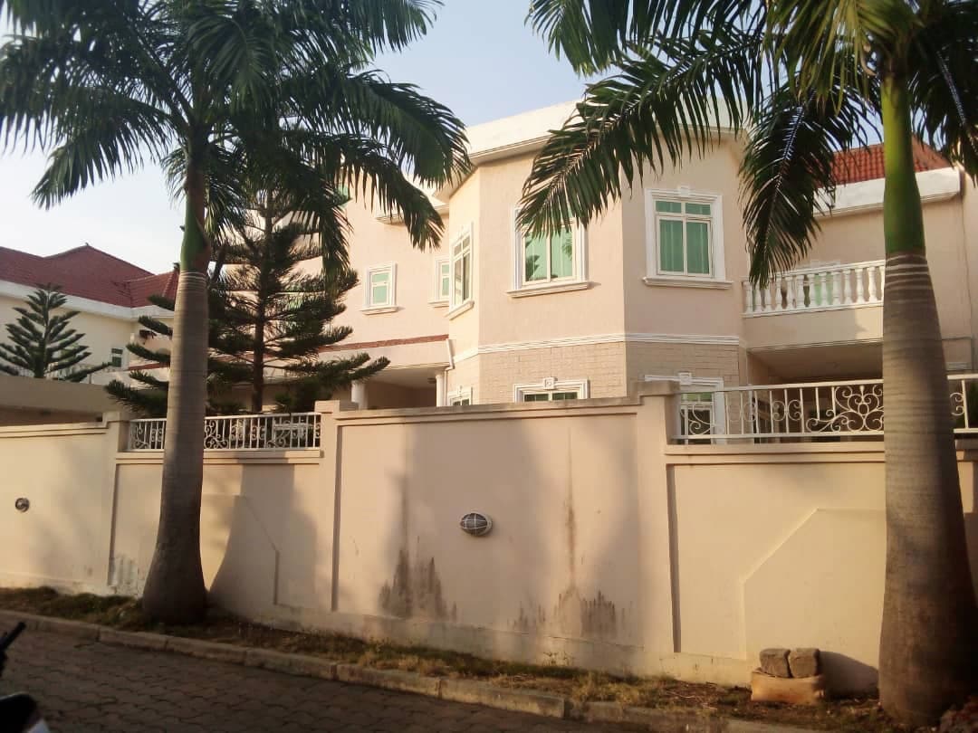 A vendre une magnifique villa dans la zone Erévan Cotonou