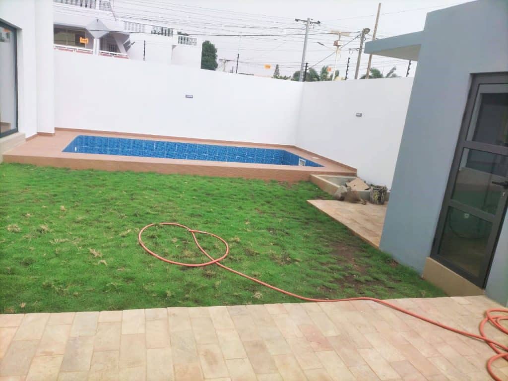villa à louer avec piscine à akpakpa JAK